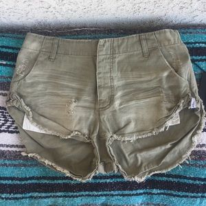 One x One teaspoon cut off shorts